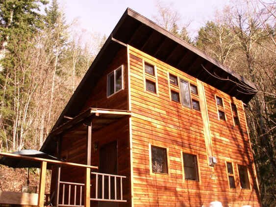 Cedar Loft Cabin